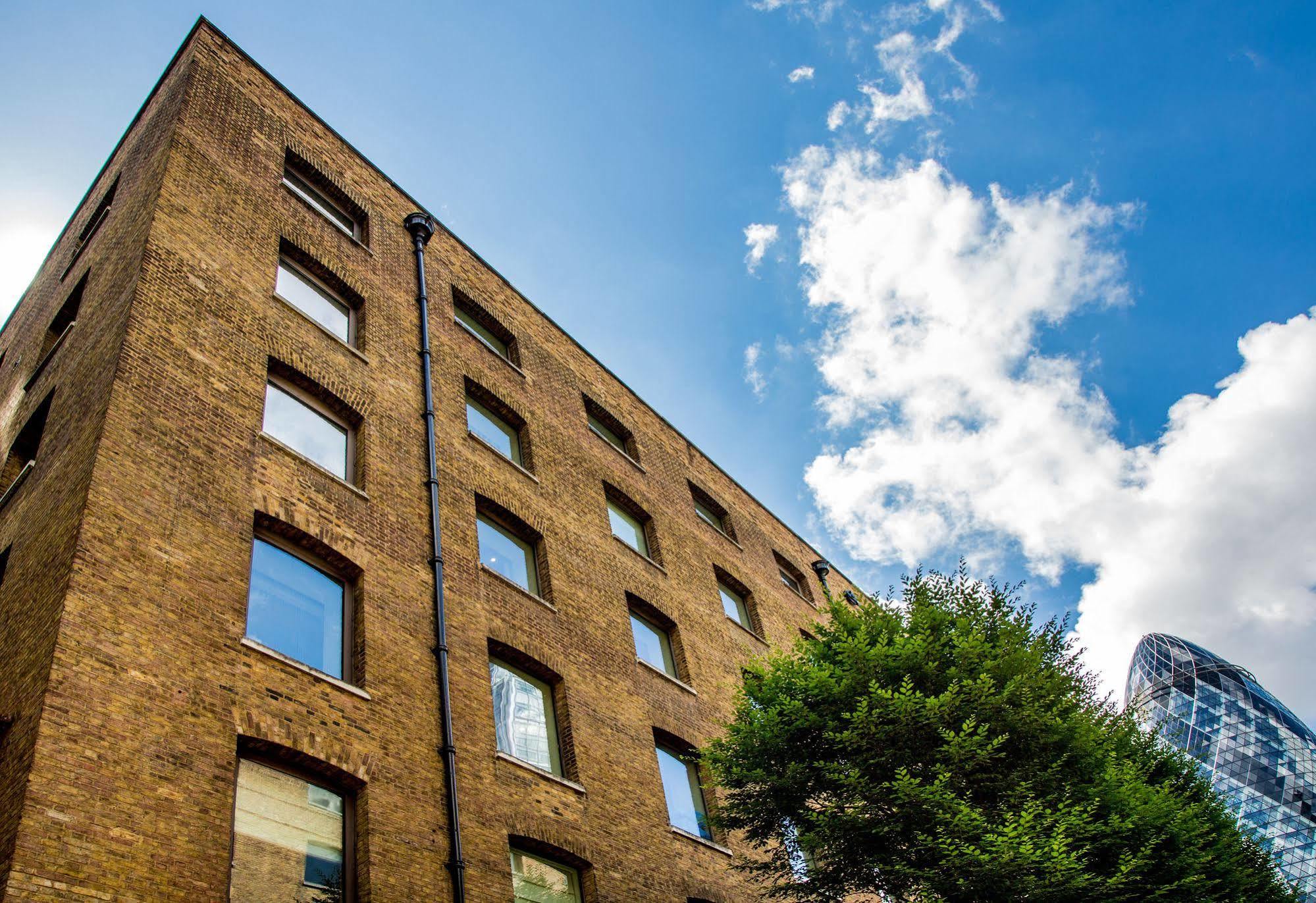 Devonshire Club & Hotel London Exterior photo