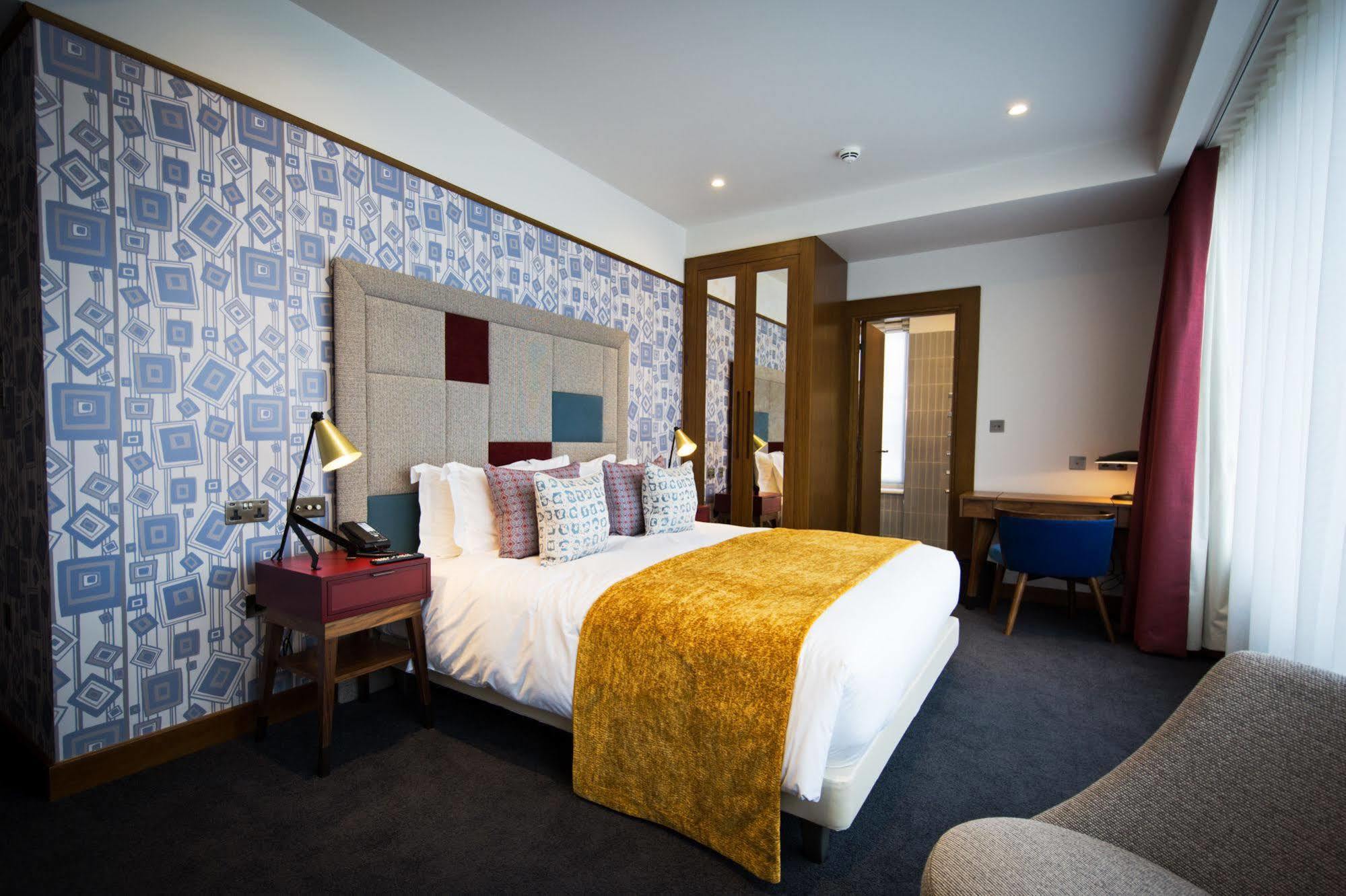 Devonshire Club & Hotel London Exterior photo